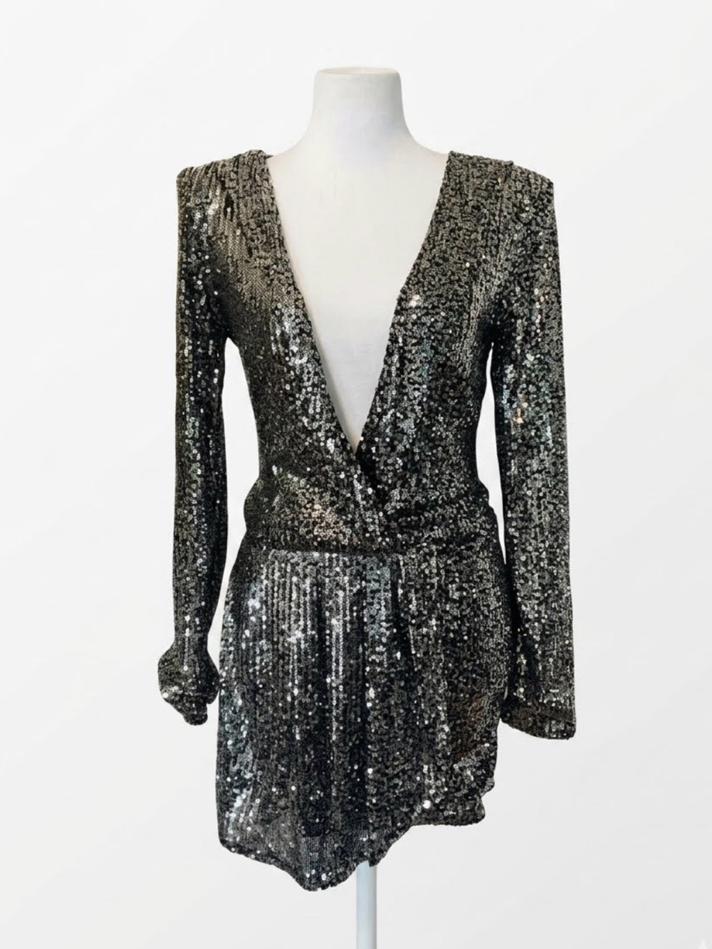 NWT Lioness ‘Make Your Move’ Sequin Mini - Gunmetal